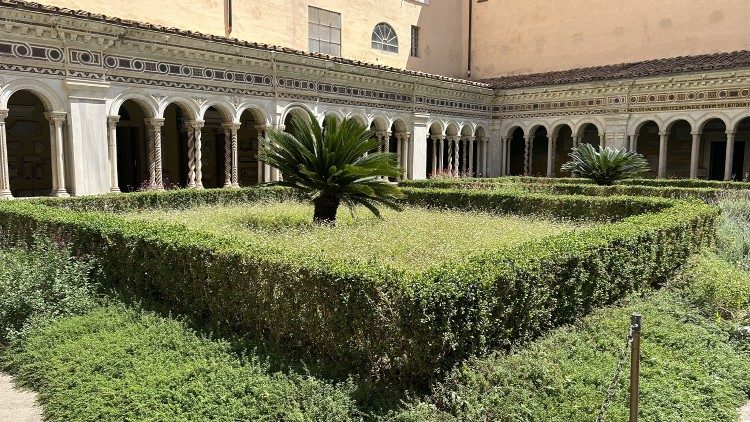 Kiostri a oborri i Abacisë së Shën Palit Jashtë Mureve