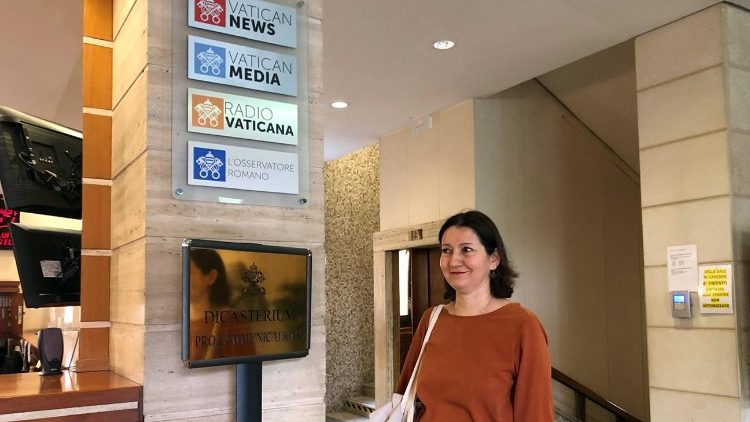 Pilar Gordillo en la sede de Radio Vaticana / Vatican News