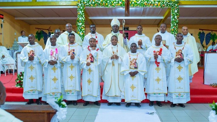 Askofu Stephano Lameck Musomba wa Jimbo Katoliki la Bagamoyo