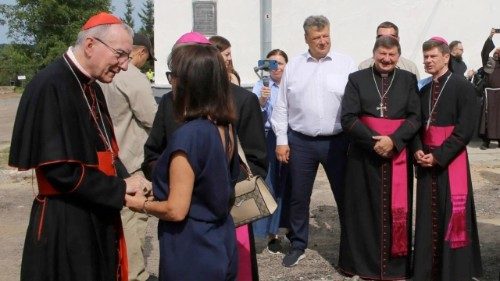 Ukraine: le cardinal Parolin témoignera du déchirement des mères endeuillées