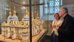 2024.07.23 Cardinale Pietro Parolin visita cattedrale di Santa Sophia (Sofia) a Kyiv