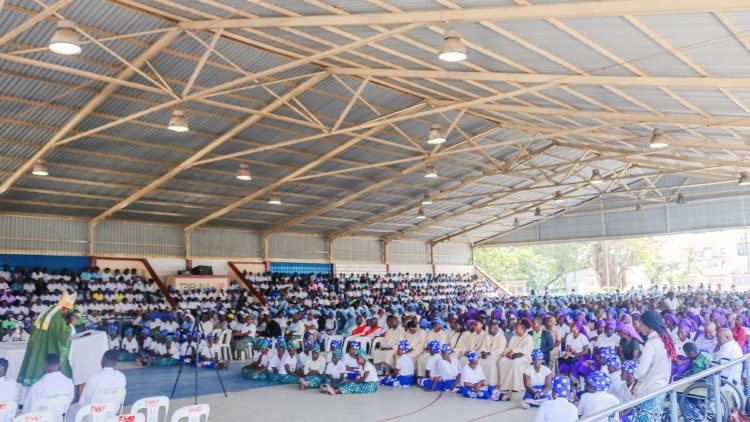 Celebra&ccedil;&atilde;o Eucar&iacute;stica - Movimentos Eclesiais