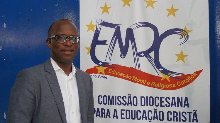P. Jos&eacute; Eduardo, Reitor da Escola Universit&aacute;ria Cat&oacute;lica de Cabo Verde