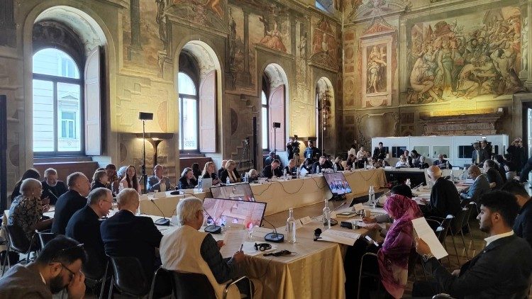 O primeiro dia de trabalhos do II Encontro Mundial sobre a Fraternidade Humana