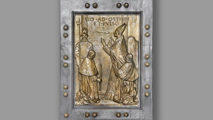 Pio XII apre la Porta Santa