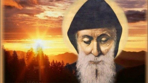Tajemstv&iacute; tv&aacute;ře sv. Šarbela a prvn&iacute; papežsk&aacute; n&aacute;vštěva u jeho hrobu