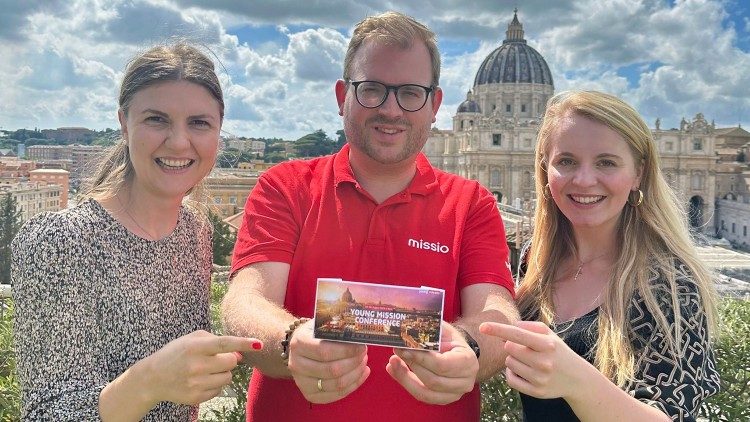 Das Team von Young Missio bereitet die Konferenz in Rom vor (von links: Tabea Planz, Matthias Linus Möller und Stefanie Rasilier)