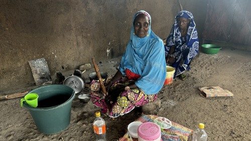Camerun, l’ospedale di Ngaoundal: sopravviviamo a crisi economica e ai guaritori