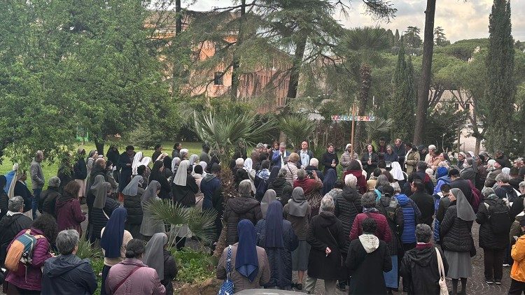 Via Sacra "Mártires da Terra" no Jardim Laudato Si' das Irmãs da Caridade de Santa Joana Antida Thouret, em Roma