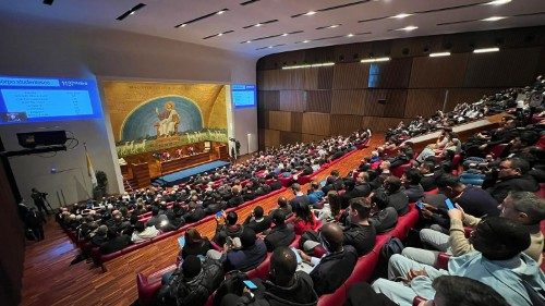 Папа попросил епископов поддержать Латеранский университет