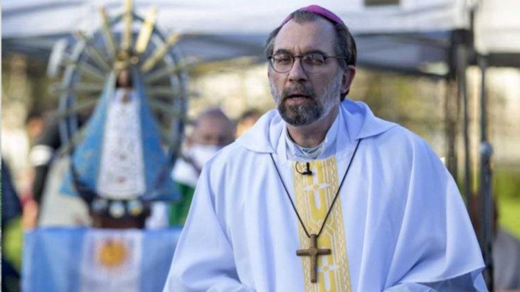 Monseñor Gustavo Carrara, arzobispo de La Plata, Argentina