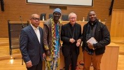 Filinto Elísio, Filomeno Lopes, Cardeal Pietro Parolin e P. Carlos Cabral - lançamento do livro, em Roma