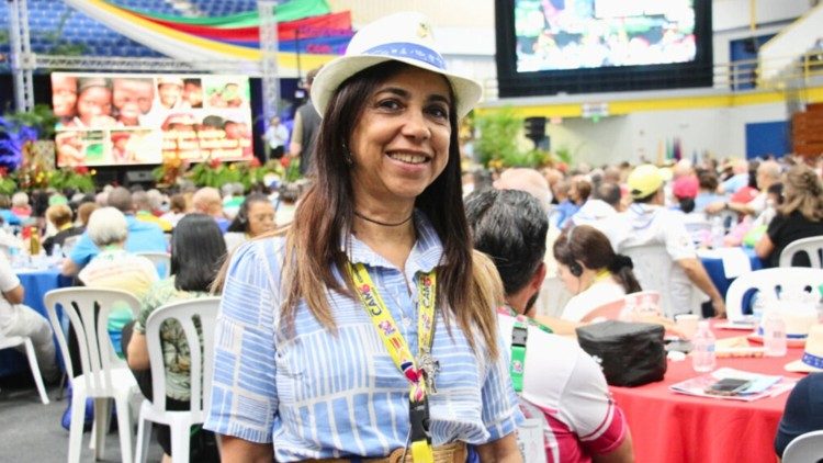 Zoraia Amaral Cardoso, da Bahia, participa pela primeira vez de um CAM