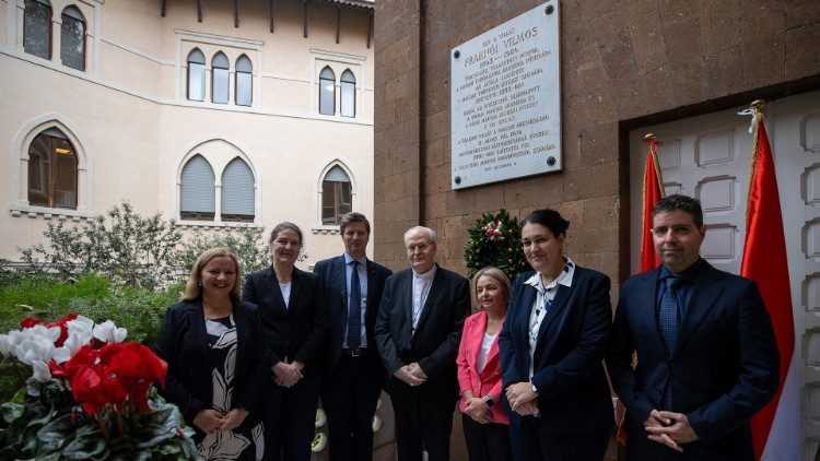 A megeml&eacute;kez&eacute;s r&eacute;sztvevői