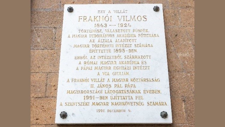 A Frakn&oacute;i-eml&eacute;kt&aacute;bla