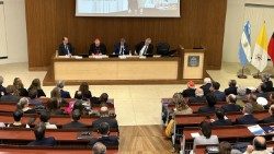 Conferência no Gregorian pelo 40º aniversário do Tratado de Paz e Amizade entre a Argentina e o Chile