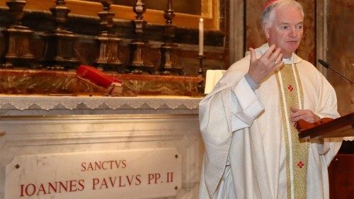 Bp Paul Desmond Tighe: Jan Paweł II w sile i w słabości szedł za Jezusem