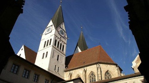 D: &Uuml;bergangsleiter f&uuml;rs Bistum Eichst&auml;tt gew&auml;hlt