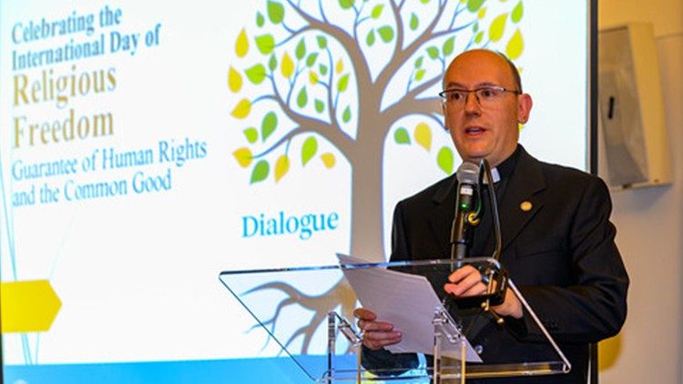 Monseñor Juan Antonio Cruz , Observador Permanente de la Santa Sede ante la OEA, durante la celebración del Día Internacional de la Libertad Religiosa