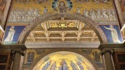 L'interno della Basilica di San Paolo fuori le Mura