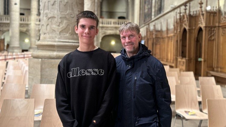 Otec a syn Jeckovi v lucembursk&eacute; katedr&aacute;le