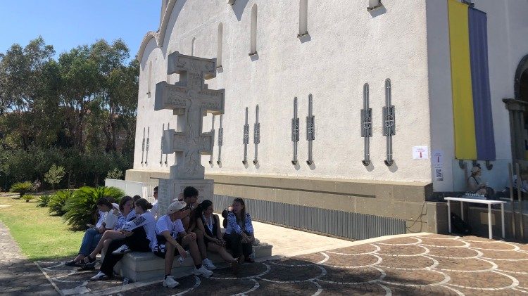 Jóvenes ucranianos en Roma