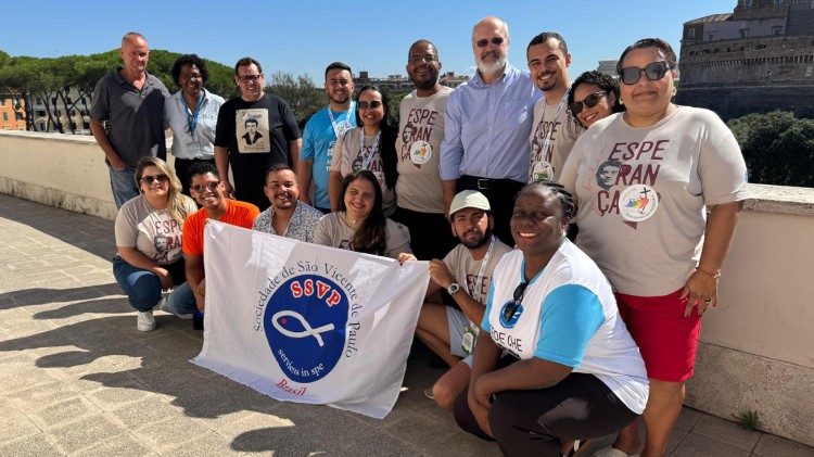 Jovens vicentinos na Rádio Vaticano - Vatican News