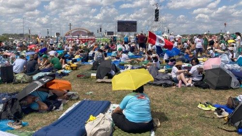 La "Juventud del Papa León" llena la explanada de Tor Vergata