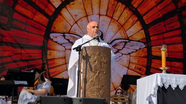 Bp Adam Bab podczas Eucharystii w Cassa Polonia (ks. Sebastian Picur)