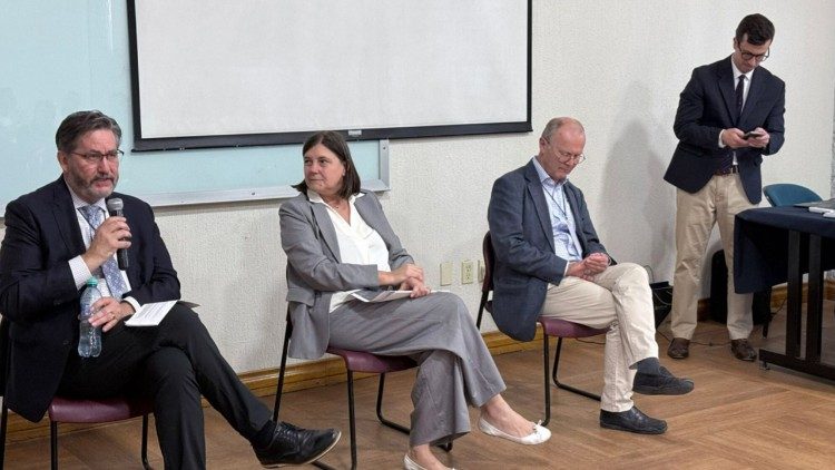 La rectora de la Universidad Católica, Elena Beccalli, elegida vicepresidenta de la FIUC