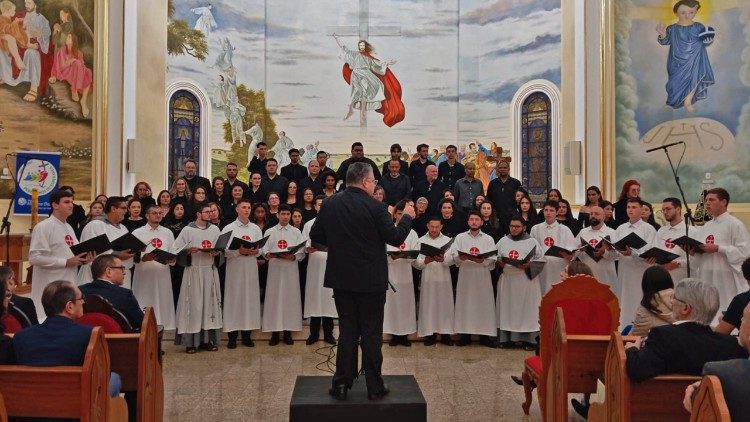 Monsenhor Marcos Pavan, regente da Capela Sistina, em Toledo – PR