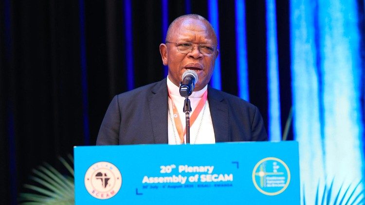 Cardinal Fridolin AMBONGO, Archevêque de Kinshasa et Président réélu du SCEAM