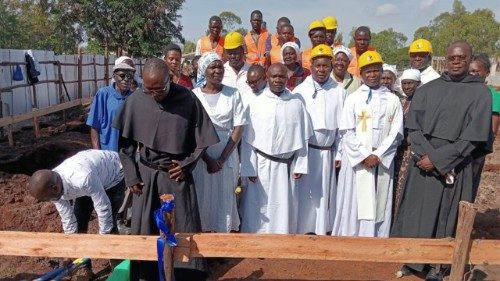 Kenya, la vicinanza degli agostiniani ai bambini degli "slum"