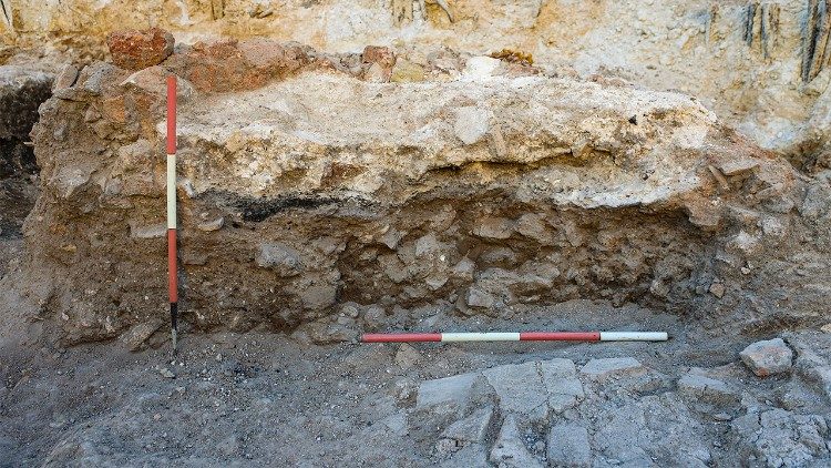 Calcara, ovvero fornace dove venivano bruciati marmi di spoglio per trarne calce viva