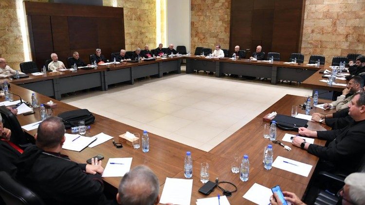 الاجتماع الشهري للمطارنة الموارنة