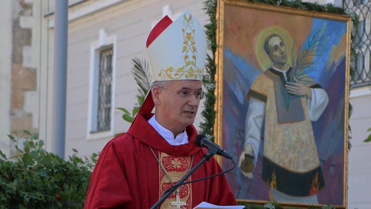 Zagrebački nadbiskup Dražen Kutleša na svetkovinu sv. Lovre propovijeda u Požegi