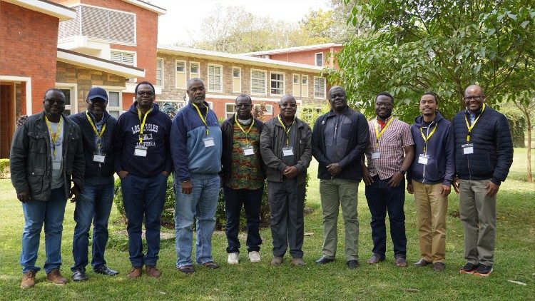 Image de quelques Jésuites africains qui ont participé au Symposium sur l'intelligence artificielle et l'écologie au service du développement durable, du 4 au 8 août à Nairobi.