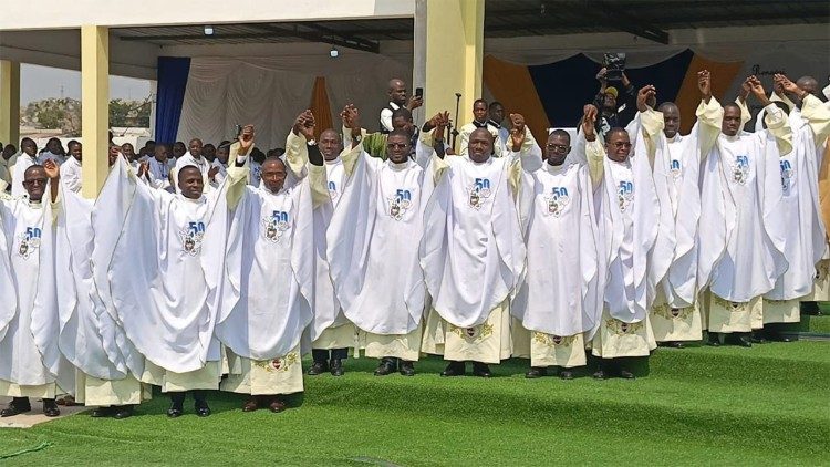 Angola - Diocese of Sumbe -  Diocesan jubilee 