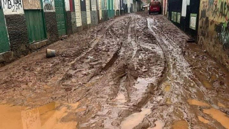 Uma das ruas do Mindelo, cidade principal da ilha de S&atilde;o Vicente