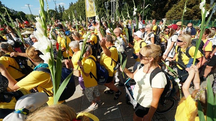 Modlitwa i radość, to cechy pielgrzymki. Fot. Krzysztof Świertok