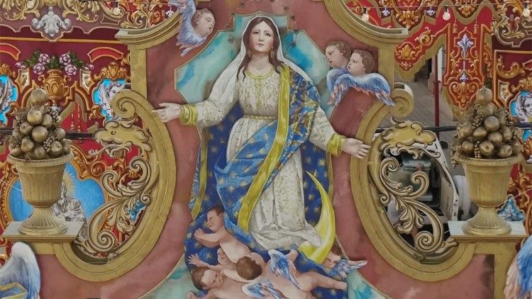 La Virgen María Asunta al Cielo