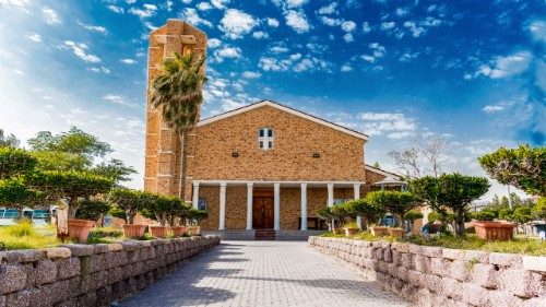 Diplomatie und Liturgie: Kardinalstaatssekret&auml;r Parolin besucht Kuwait