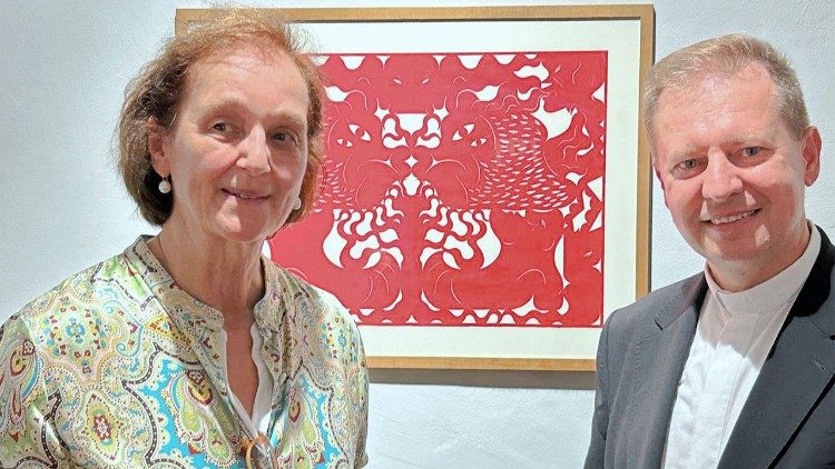 Księżna Irina zu Sayn-Wittgenstein i ks. Paweł Rytel-Andrianik (Heschel Center News)