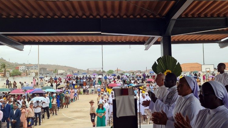 A celebração eucarística com votos e jubileu 