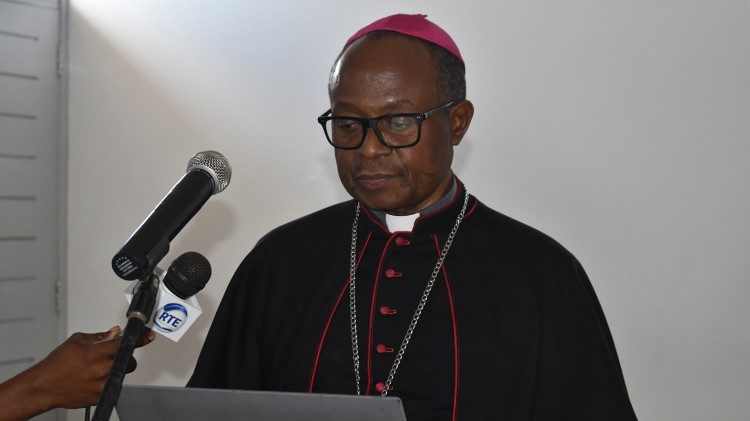 Dom Inácio Saúre, arcebispo de Nampula (Moçambique), na XV Assembleia Arquidiocesana de Pastoral, em Momola