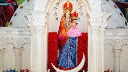 கோணான்குப்பத்தில் வீற்றிருக்கும் பெரியநாயகி அன்னை 