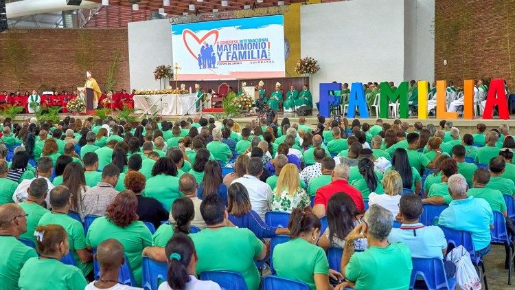 Congreso Internacional de matrimonio y Familia en Santiago, República Dominicana