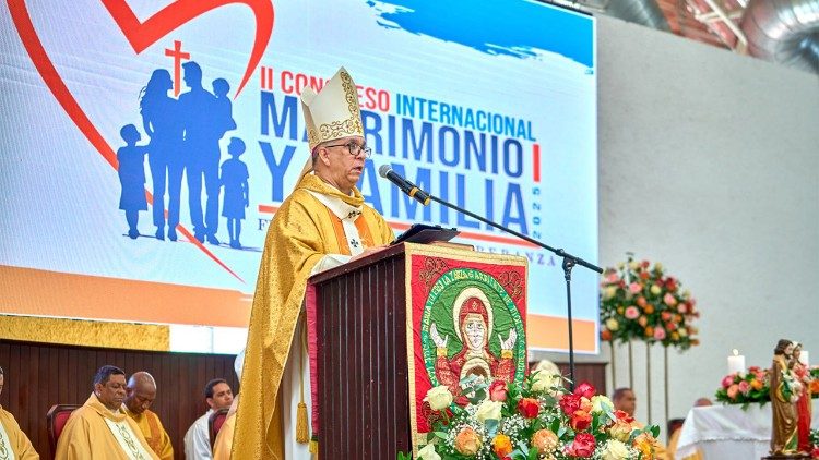 Monseñor Héctor Rafael Rodríguez, arzobispo metropolitano de Santiago de los Caballeros