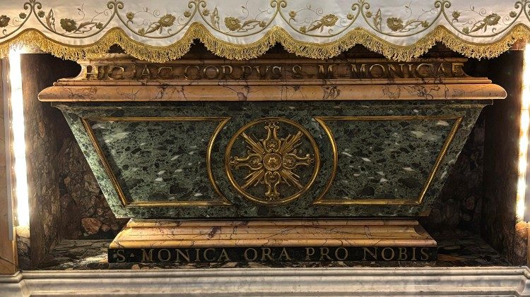 2025.08.26 Kanisa la Mtakatifu Agostino,Roma ndani yake kuna Kikanisa cha Mtakatifu Monica Mama yake  na kaburi lake.