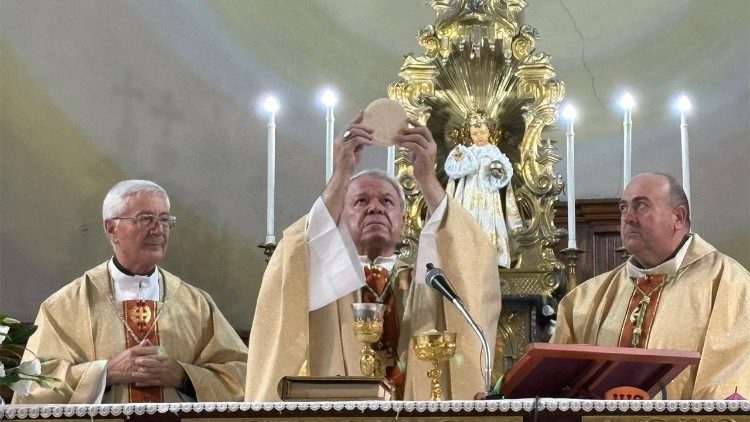 Благодарствена литургия за пастирското служение на монсеньор Георги Йовчев